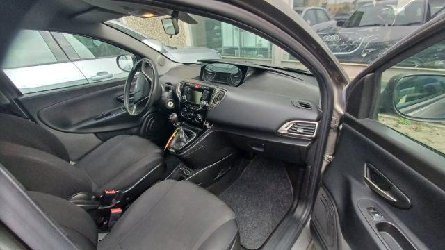 LANCIA Ypsilon 1.2 69 CV 5 porte Gold