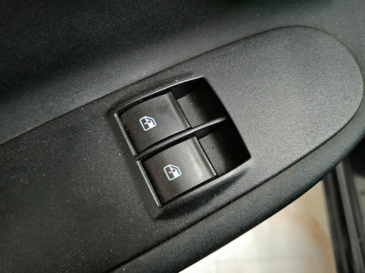 Lancia Ypsilon Elefantino 1.3 MJT 95cv 2014