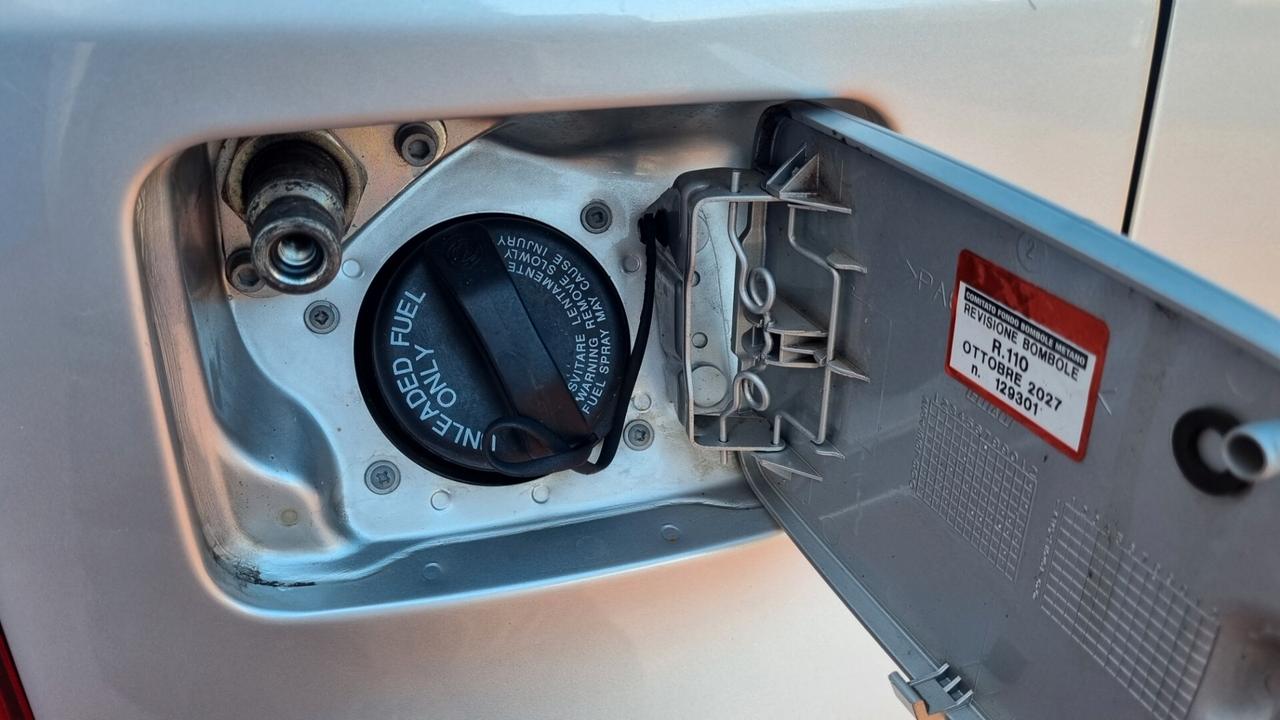 Fiat Panda 1.4 BENZINA METANO KM 97.000 DISTRIBUZIONE FATTA