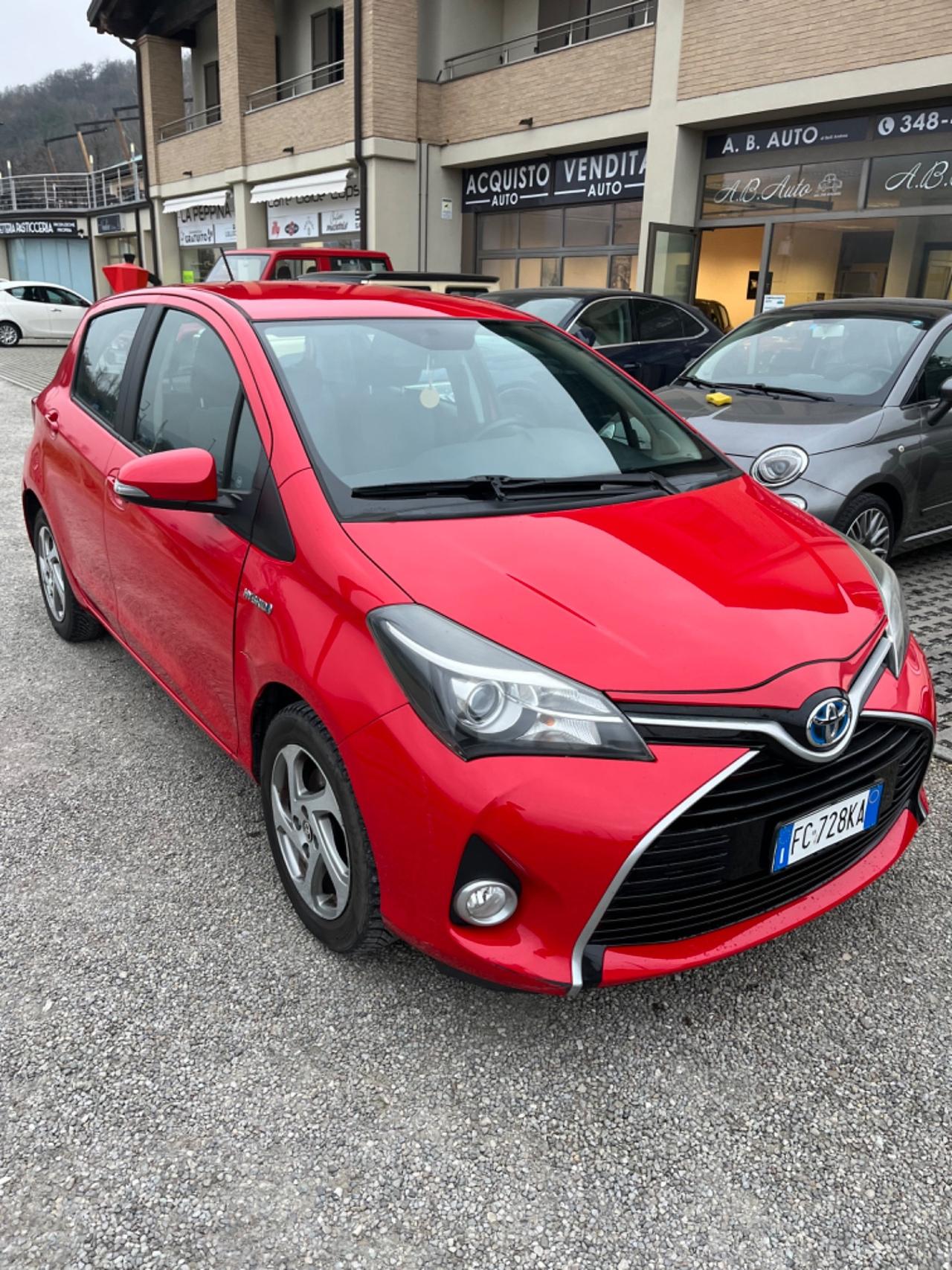 Toyota Yaris 1.5 Hybrid 5 porte Business