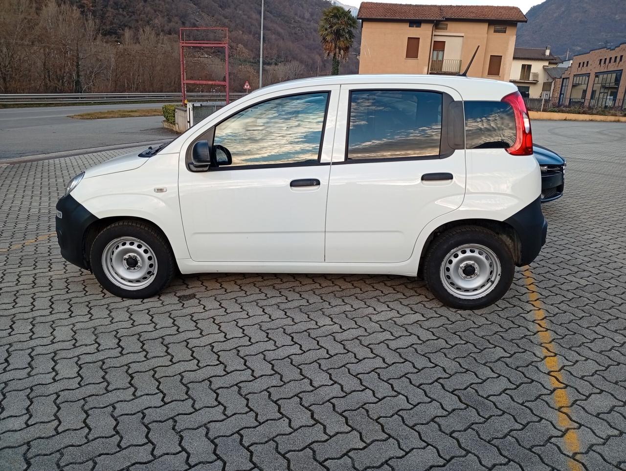 FIAT PANDA VAN IVA ESPOSTA
