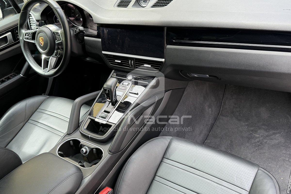 PORSCHE Cayenne Coupé 3.0 V6
