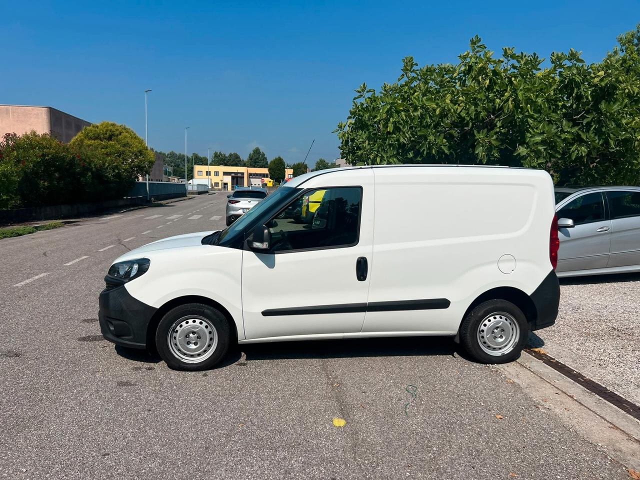 Fiat Doblò 1.6 MJT 105CV Pianale Cabinato Maxi 3 posti