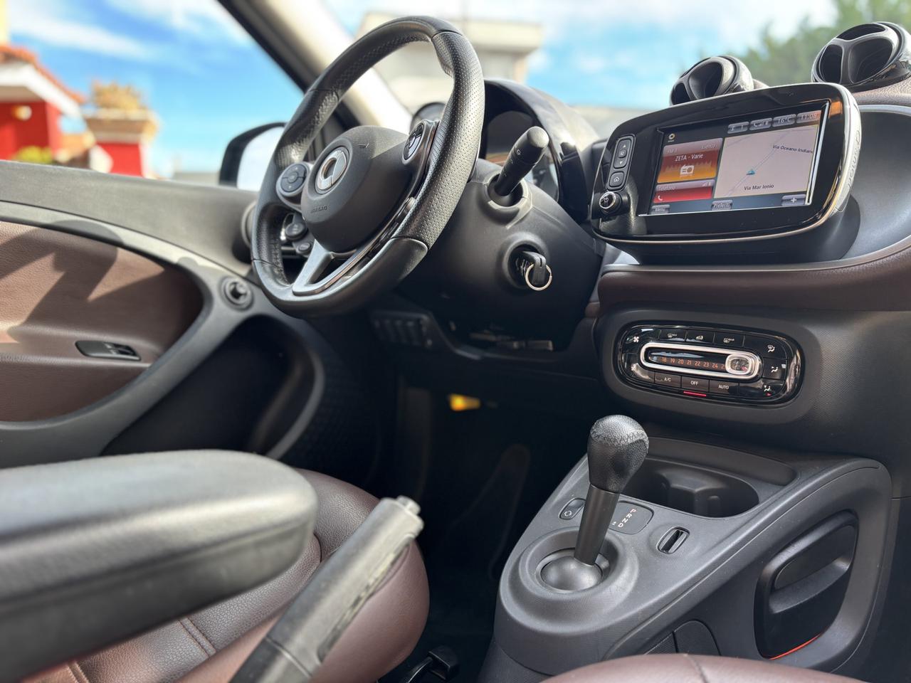 Smart ForFour ALL BLACK