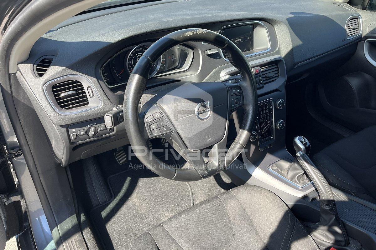 VOLVO V40 D2 Kinetic