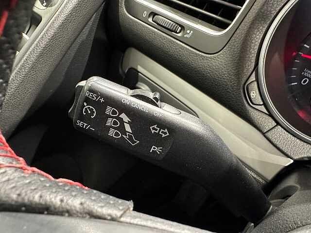 Volkswagen Golf 6ª serie 1.6 TDI DPF DSG 5p. Rline