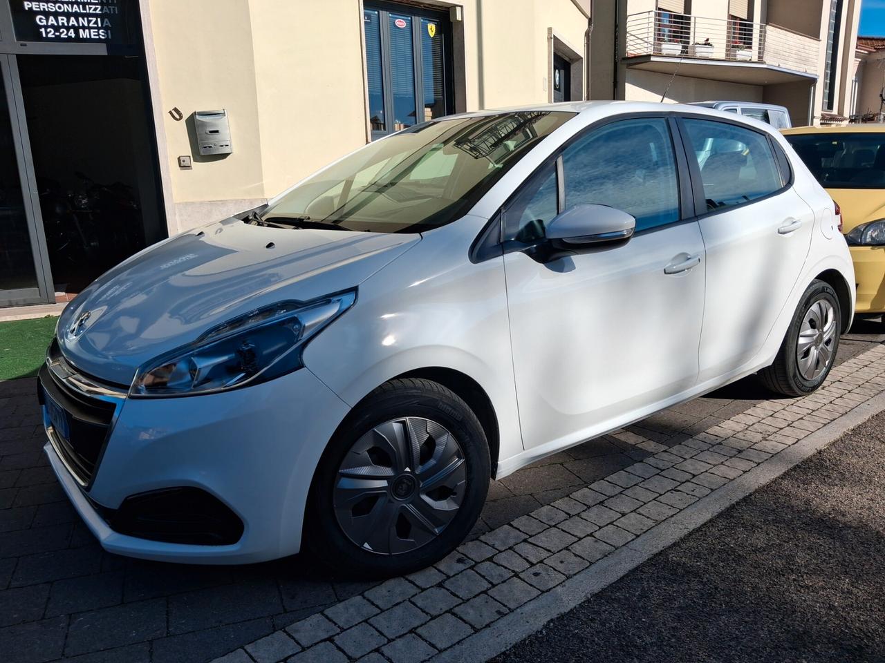 Peugeot 208 BlueHDi 75 5 porte Allure