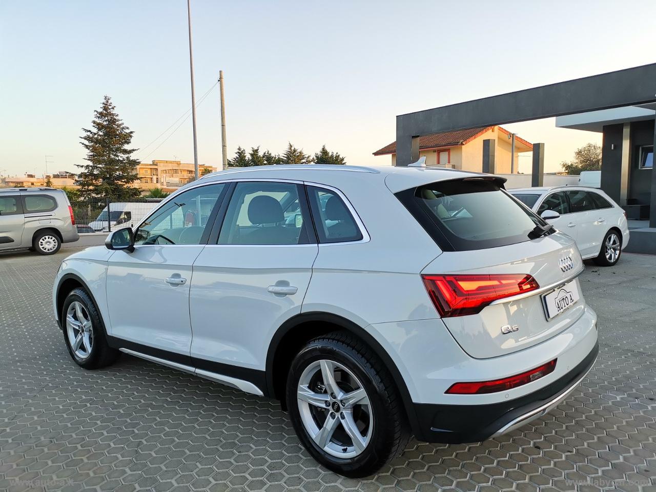 AUDI Q5 35 2.0 TDI MHEV BUSINESS ADVANCED S-TRONIC