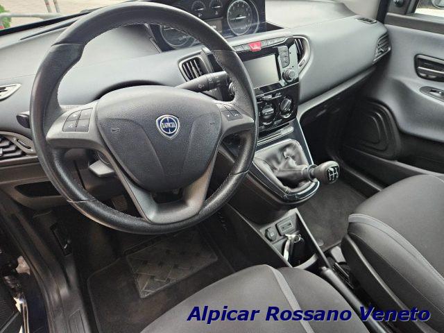 LANCIA Ypsilon 1.2 69 CV 5 porte GPL Ecochic Gold