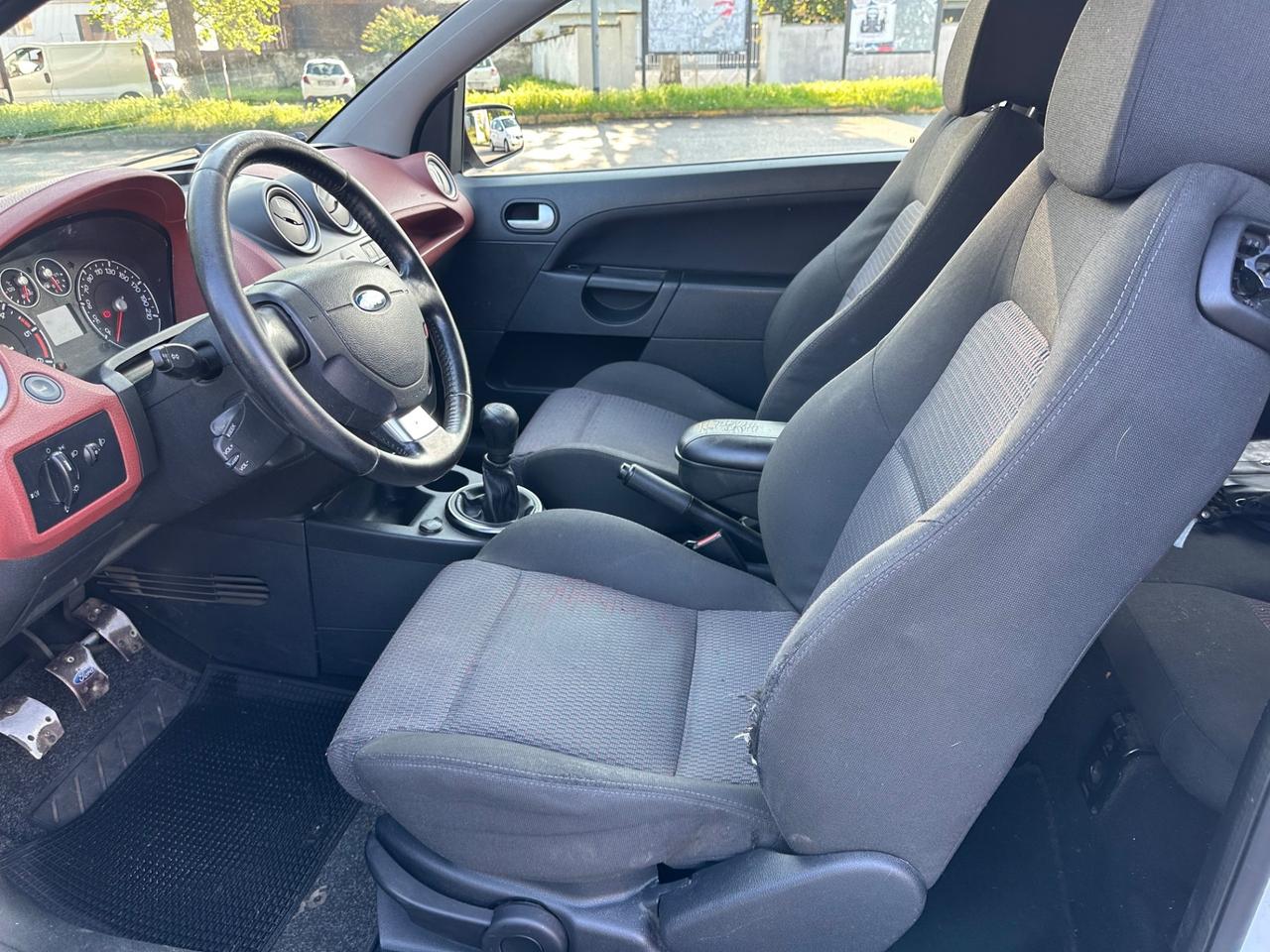 Ford Fiesta 1.6 TDCi 3p. S - NEOPATENTATI