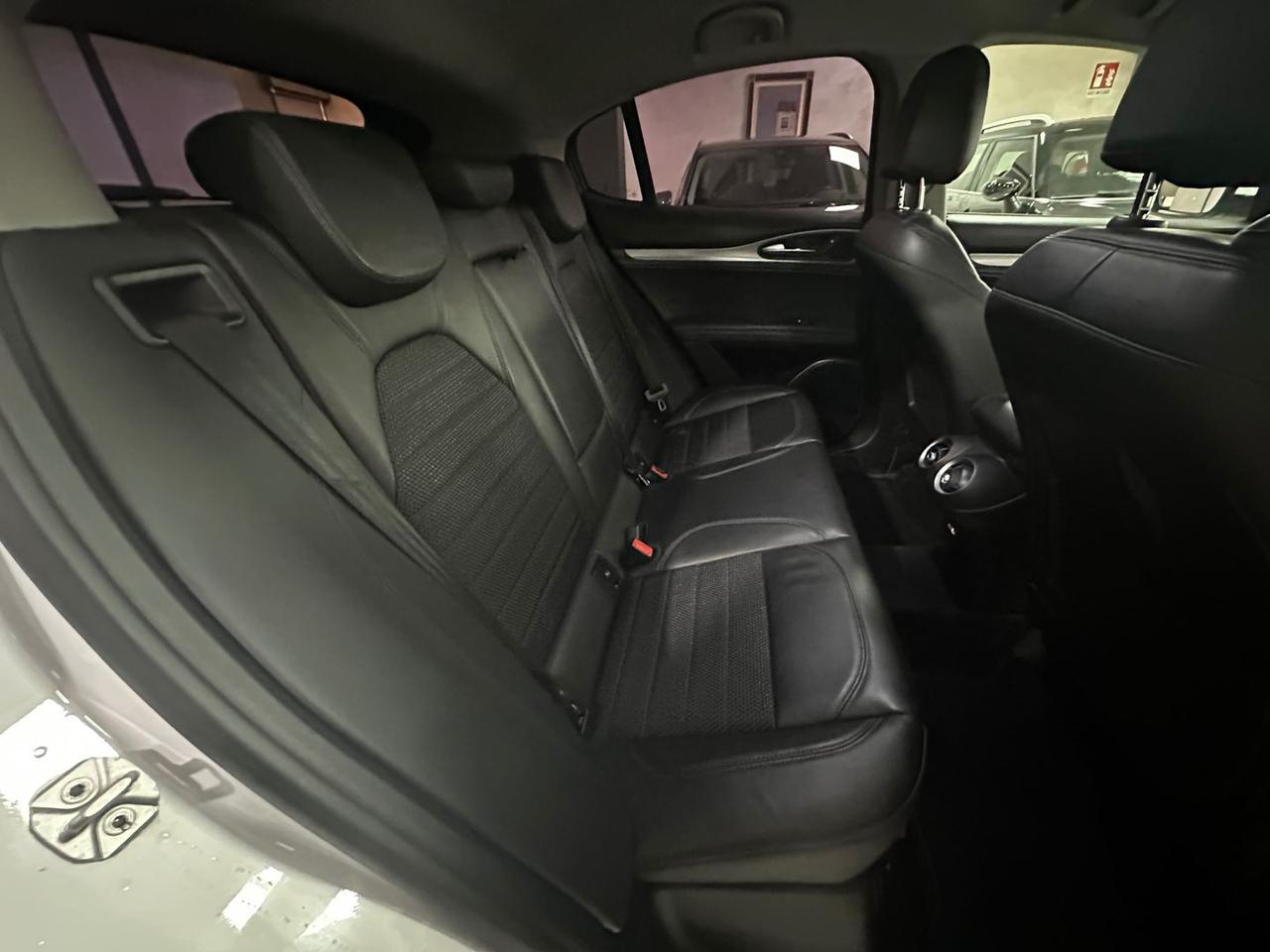 Alfa Romeo Stelvio Business 2.2 #7078