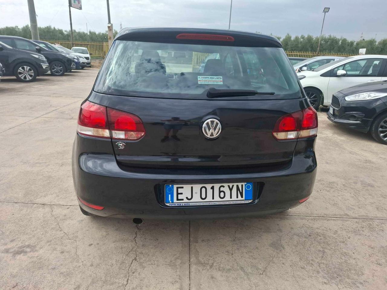 VOLKSWAGEN GOLF 6 1.6 TDI HIGHLINE - 2011