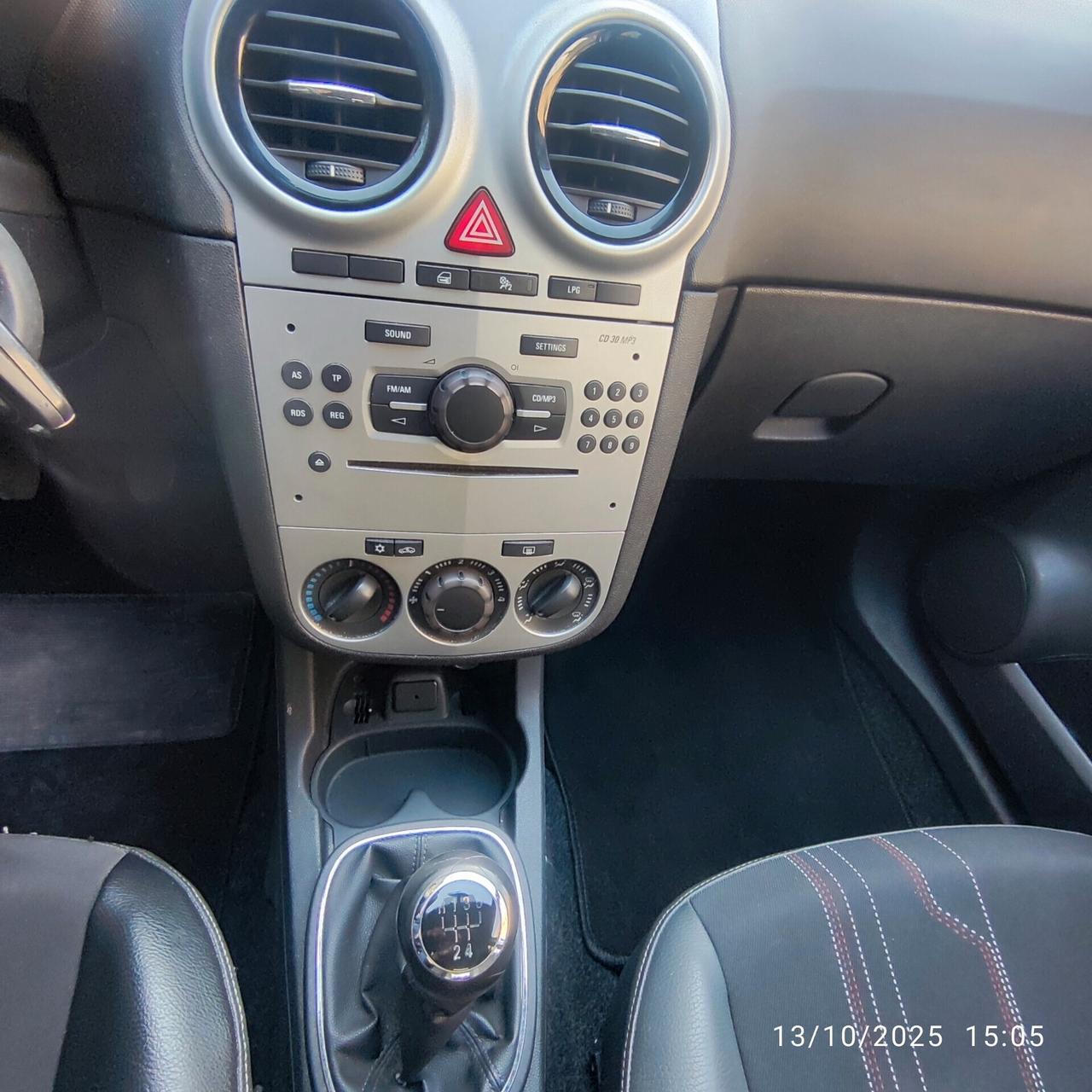 Opel Corsa 1.2 85CV 5 porte GPL-TECH Edition