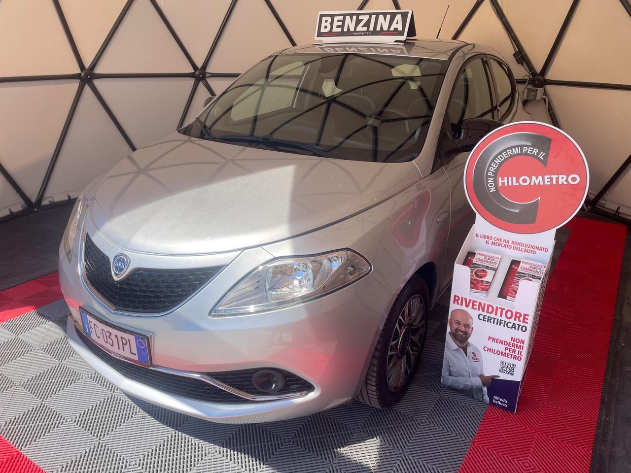 Lancia Ypsilon 1.2 69 CV 5 porte Silver