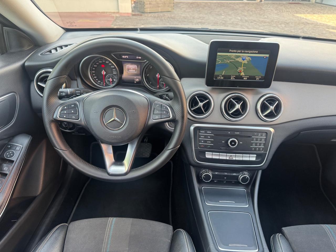 Mercedes-benz CLA 200 4 Matic Sport