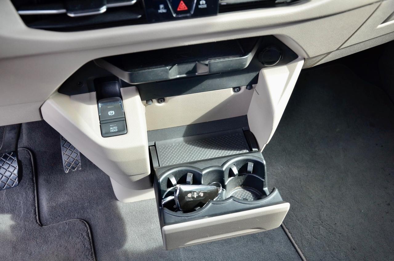 VOLKSWAGEN MULTIVAN T7 LIFE 1.4 PHEV 150cv DSG, UNICOPROPRIETARIO, SERVICE VW, EURO 6E, IVA ESPOSTA, FARI FULL LED, PERMUTE