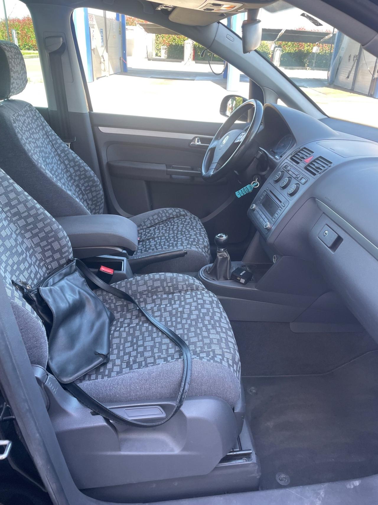 Volkswagen Touran 1.9 TDI Highline