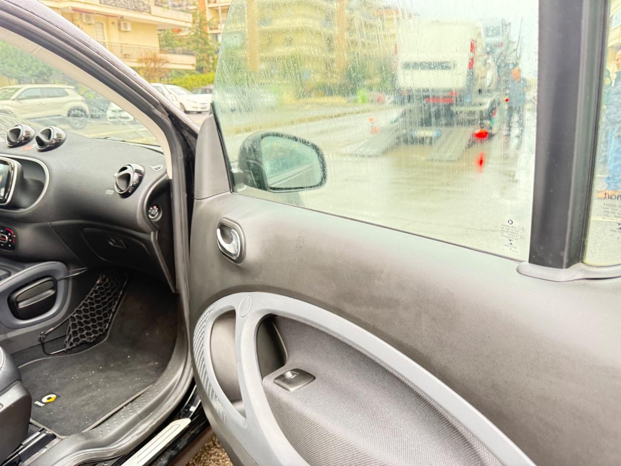 Smart ForTwo 90 0.9 Turbo twinamic Prime LED NAVI BRACCIOLO PANORAMA PDC CERCHI 15