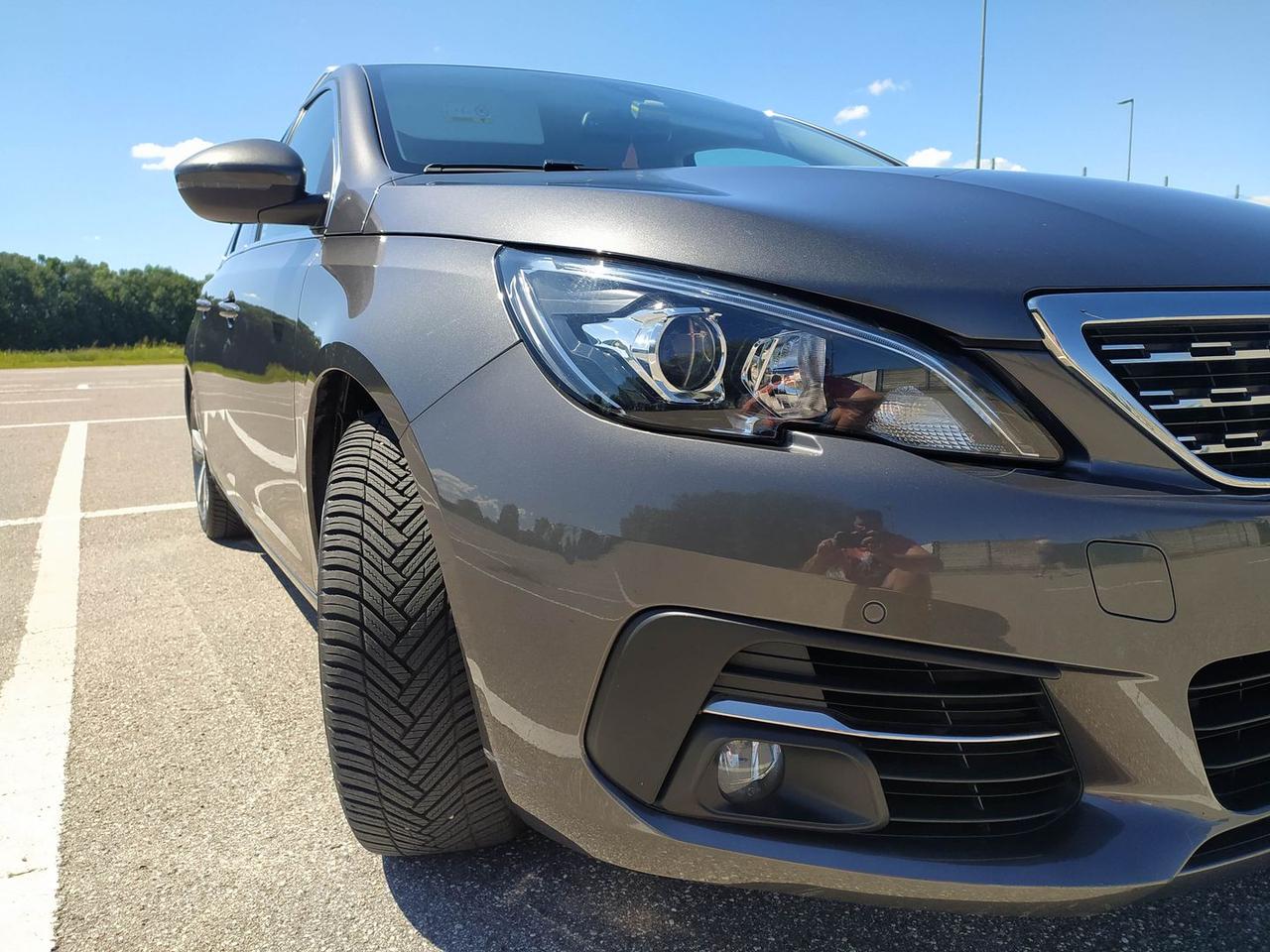 Peugeot 308 Tech Edition 1.5 Blue HDI 130 #6400