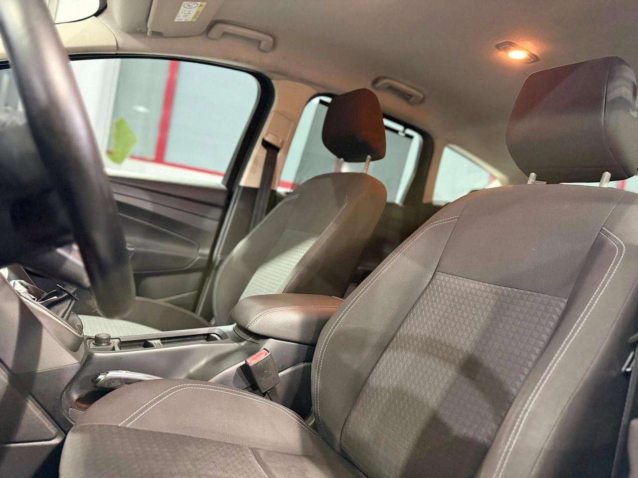 Ford C-max 1.5 Tdci 120cv Titanium 2016