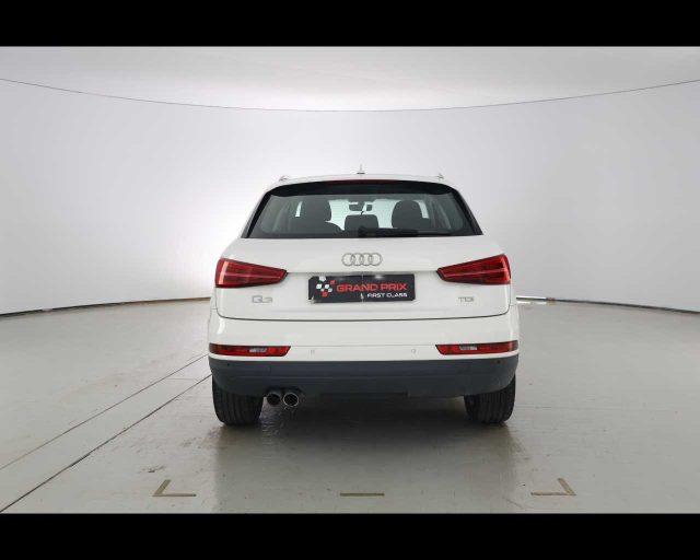 AUDI Q3 2.0 TDI 120 CV Business