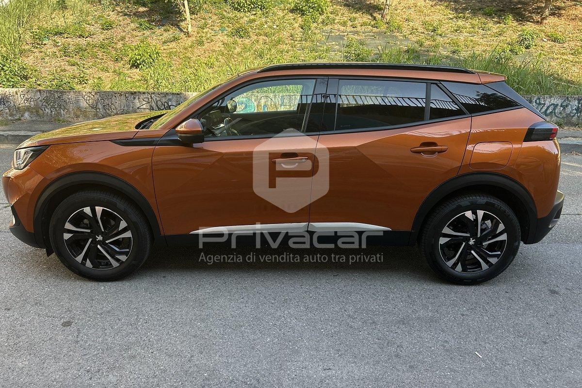 PEUGEOT 2008 PureTech 100 S&S Allure Navi Pack