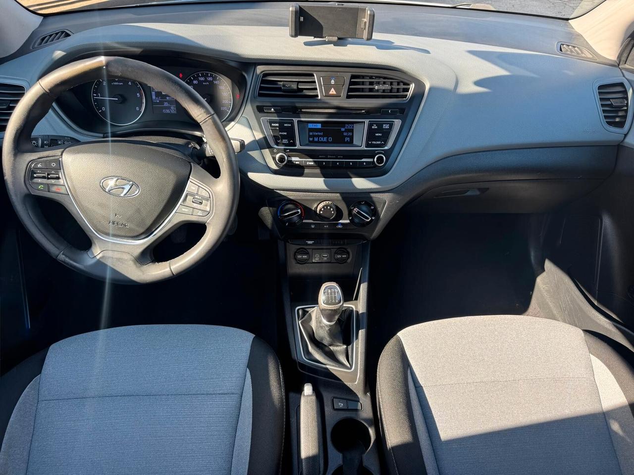 Hyundai i20 1.1 CRDi 12V 5 p. Comfort- 2015