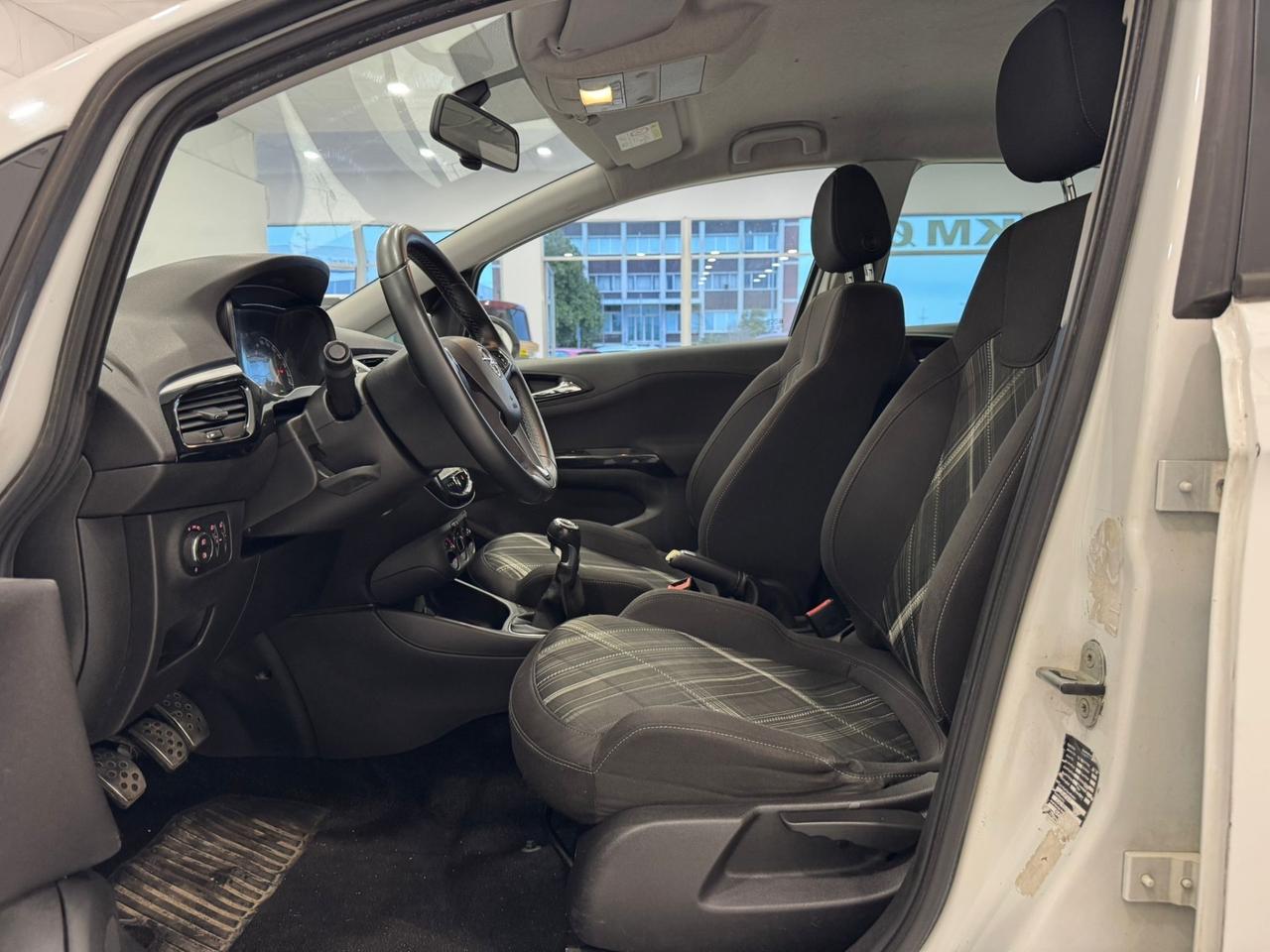 Opel Corsa 1.4 90CV GPL Tech 5 porte b-Color