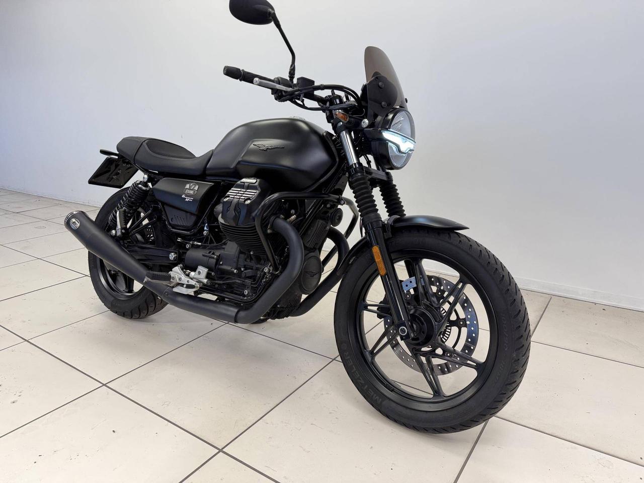 MOTO GUZZI V7 850 Stone Abs