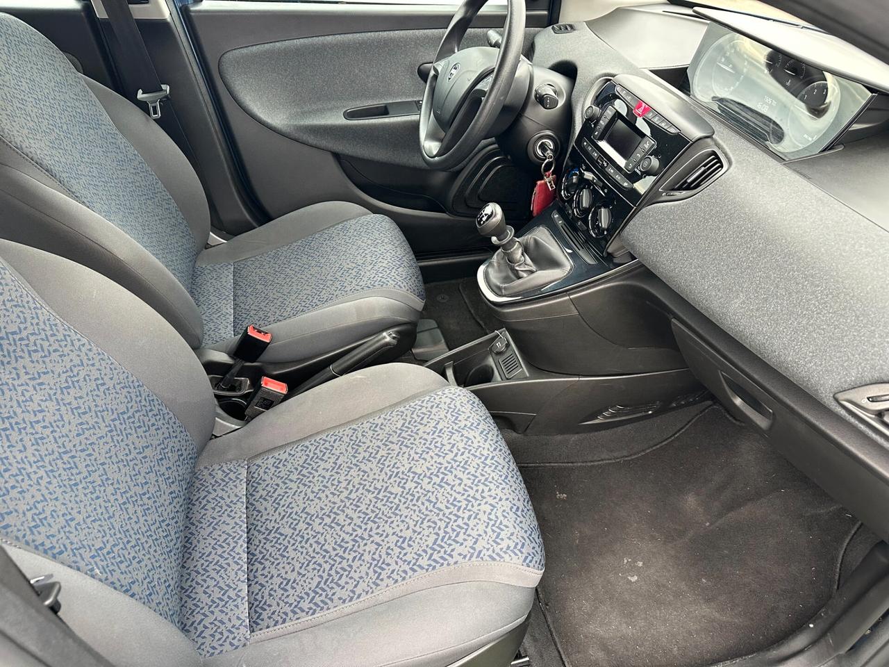 Lancia Ypsilon 1.2*Gpl*69CV*BLUETOOTH*USB*