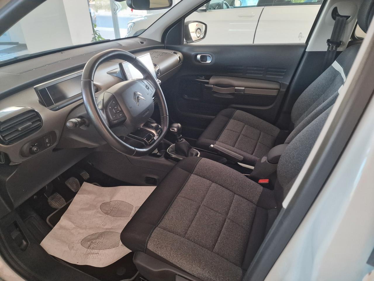Citroen C4 Cactus BlueHDi 100 Shine