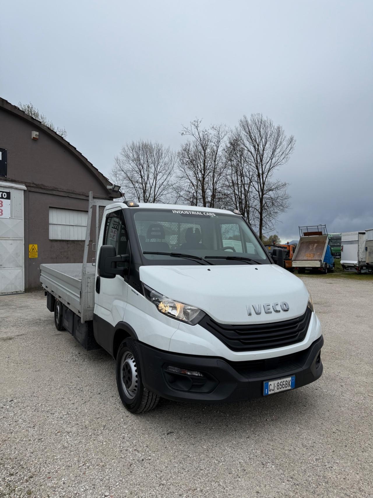 Iveco Daily cassone fisso 35s16
