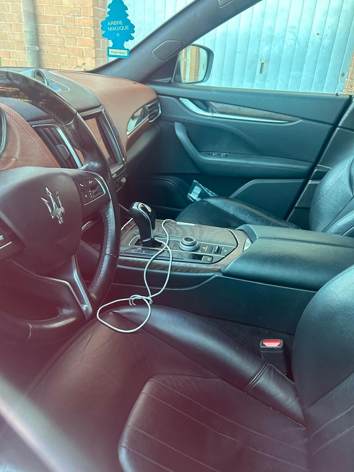 Maserati Levante V6 Diesel 275 CV AWD