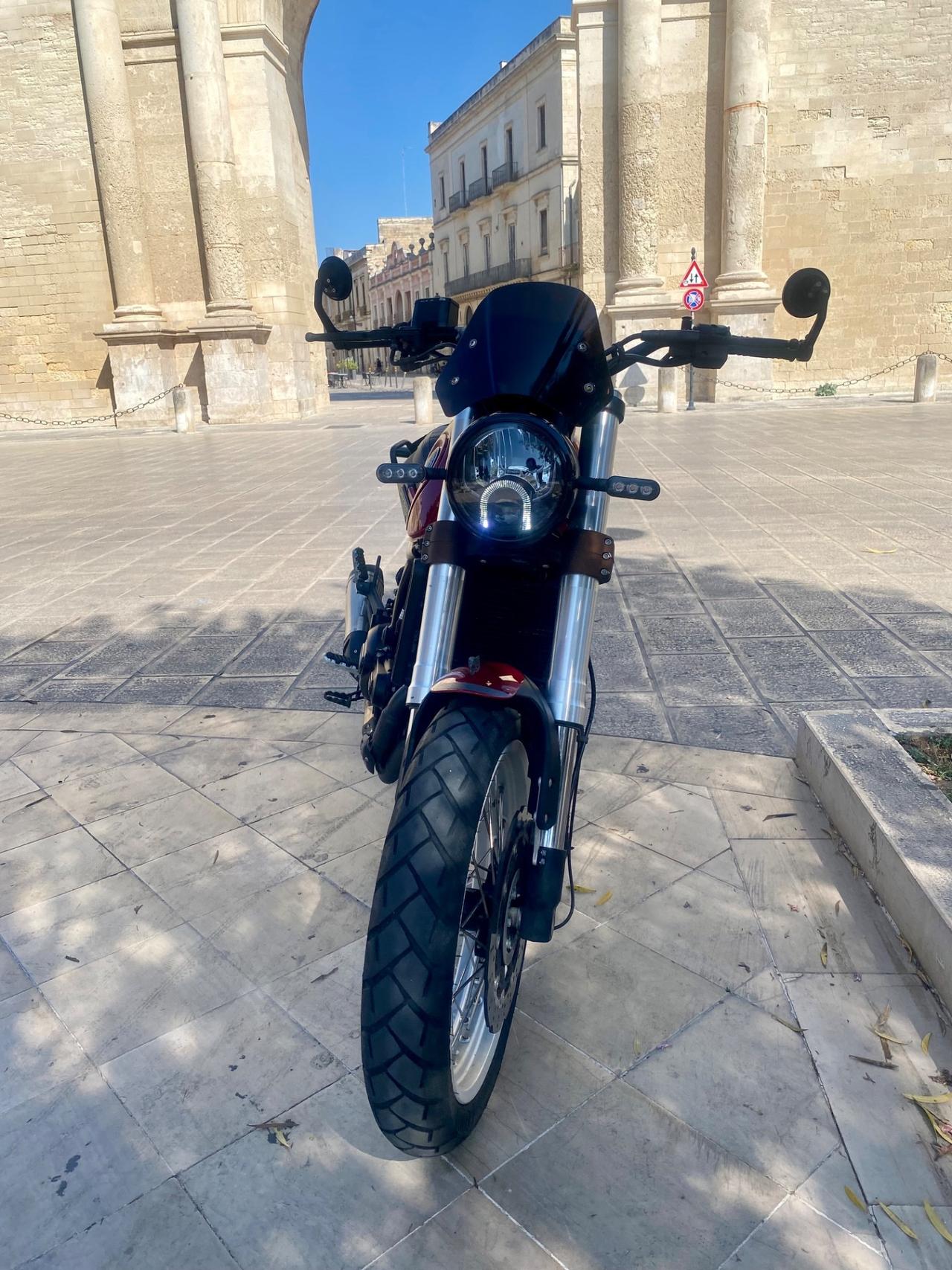 Benelli Leoncino 500