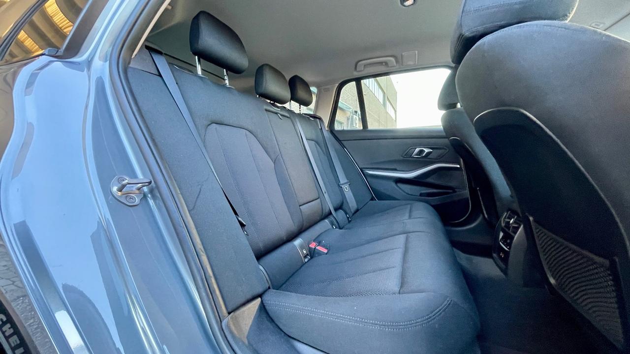 BMW 318D TOURING 2.0 BUSINESS ADVANTAGE 150CV - VIRTUAL COCKPIT, FULL LED, PORTELLONE ELETTRICO