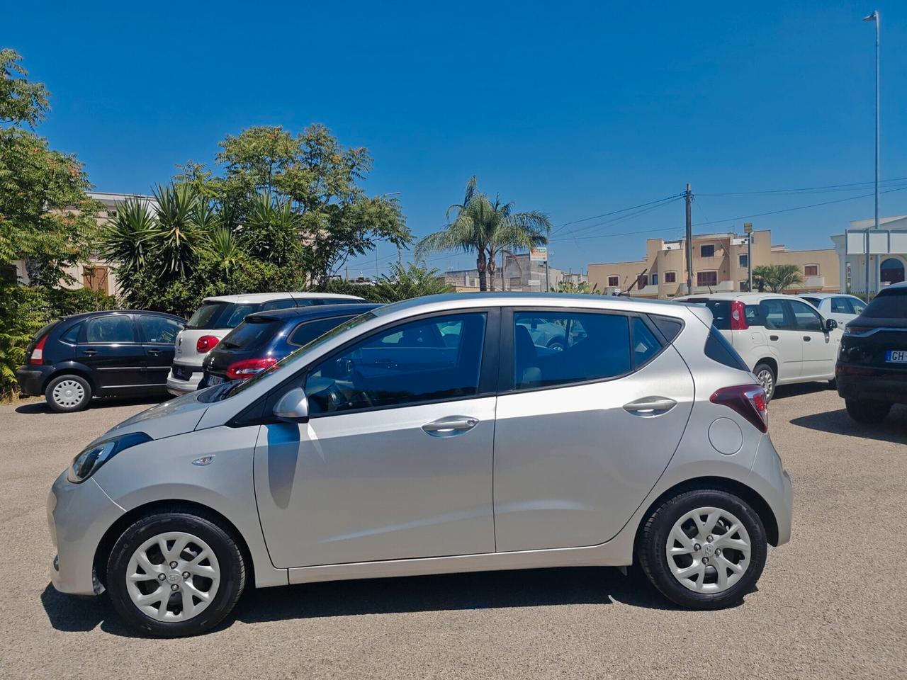 Hyundai i10 1.0 Benzina full optional 2019