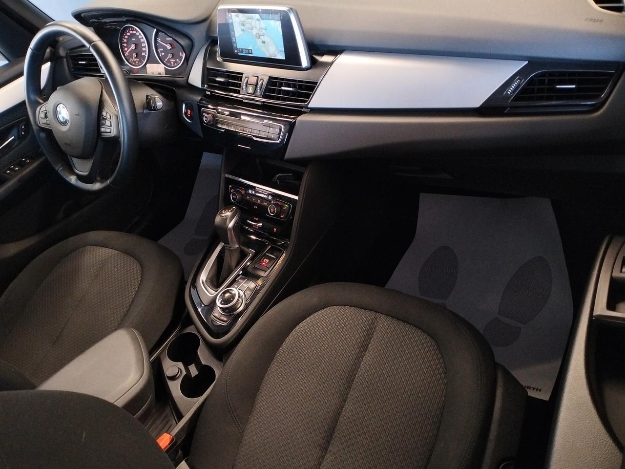 Bmw 2er Active Tourer 218d Advantage