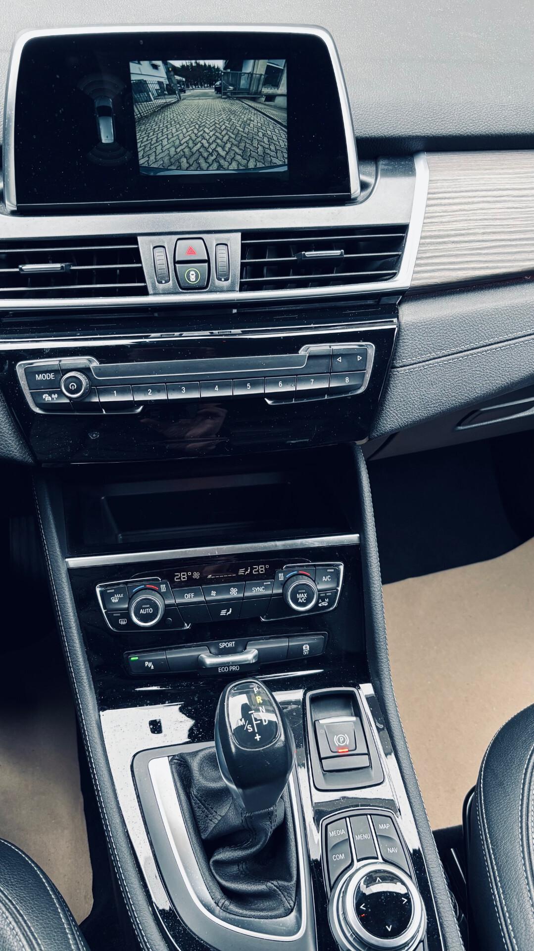 Bmw 2er Active Tourer 218d Luxury