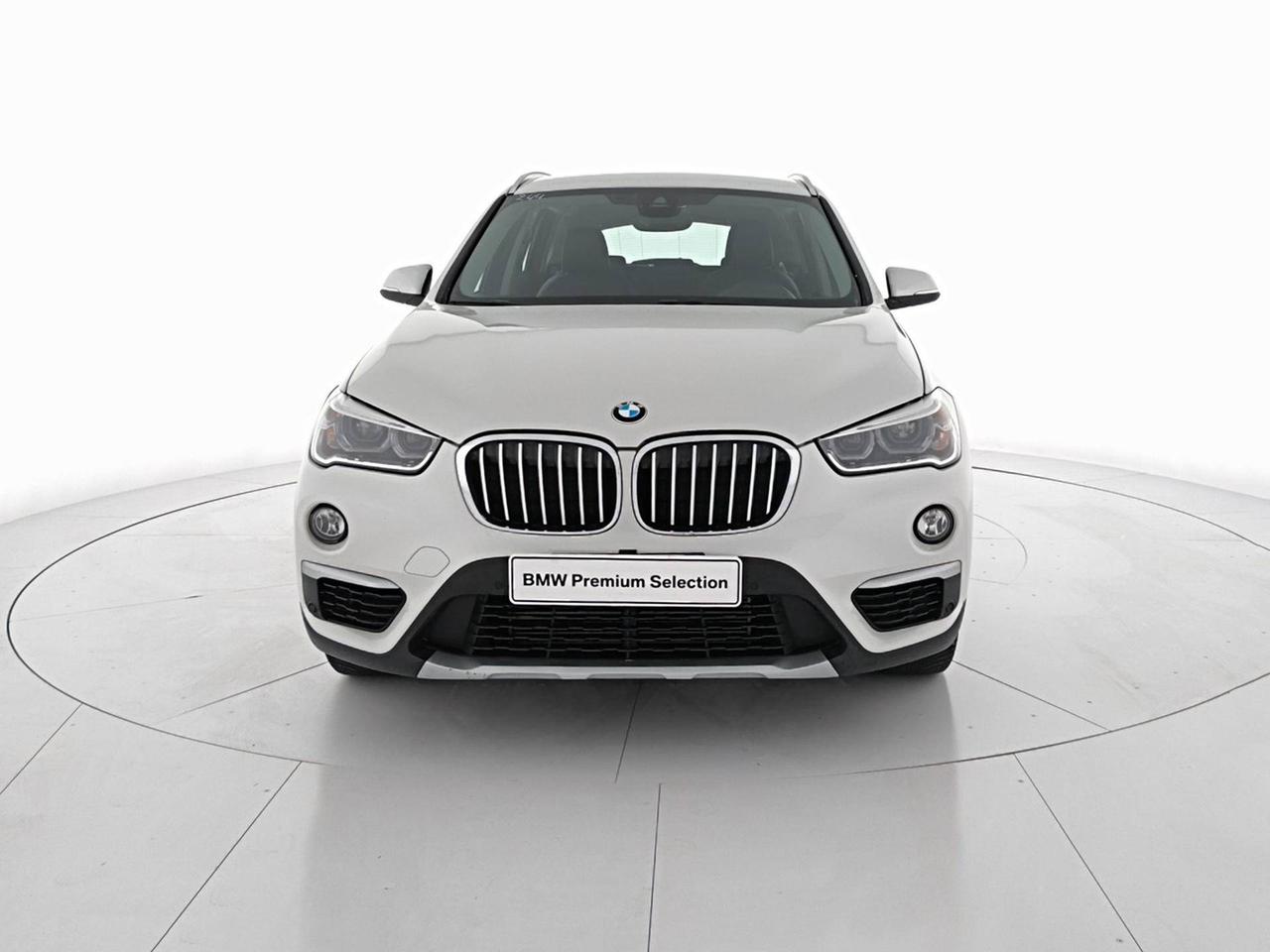 BMW X1 (F48) sDrive18d xLine