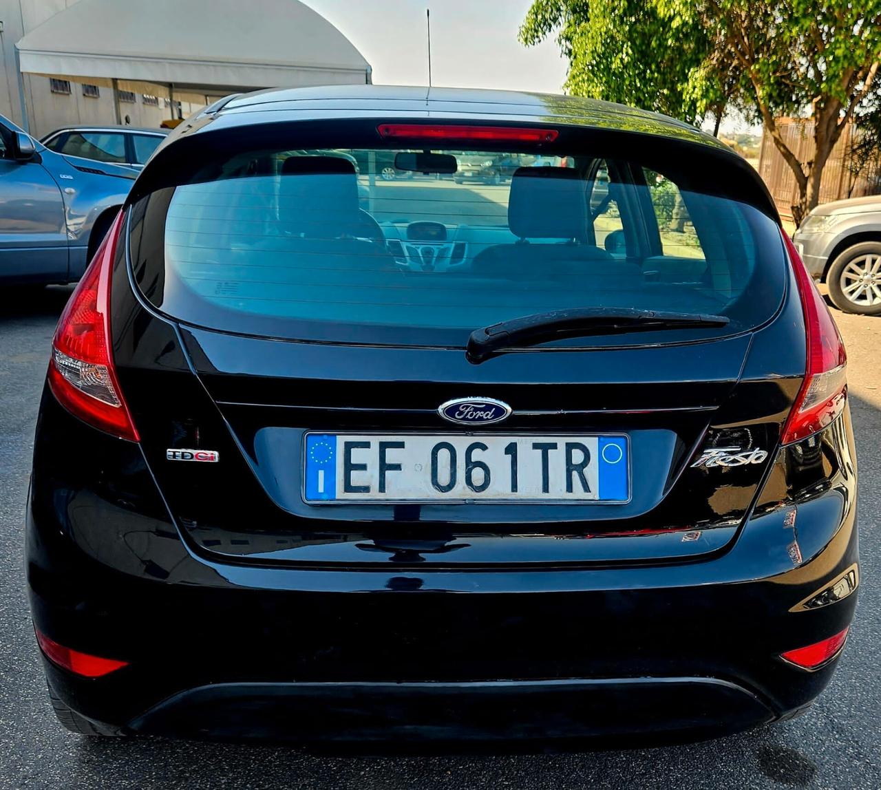 Ford Fiesta 1.4 TDCi 70CV 5 porte Titanium - IMPECCABILE -