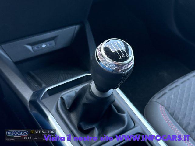 RENAULT Clio TCe 115 CV 5 porte TECHNO