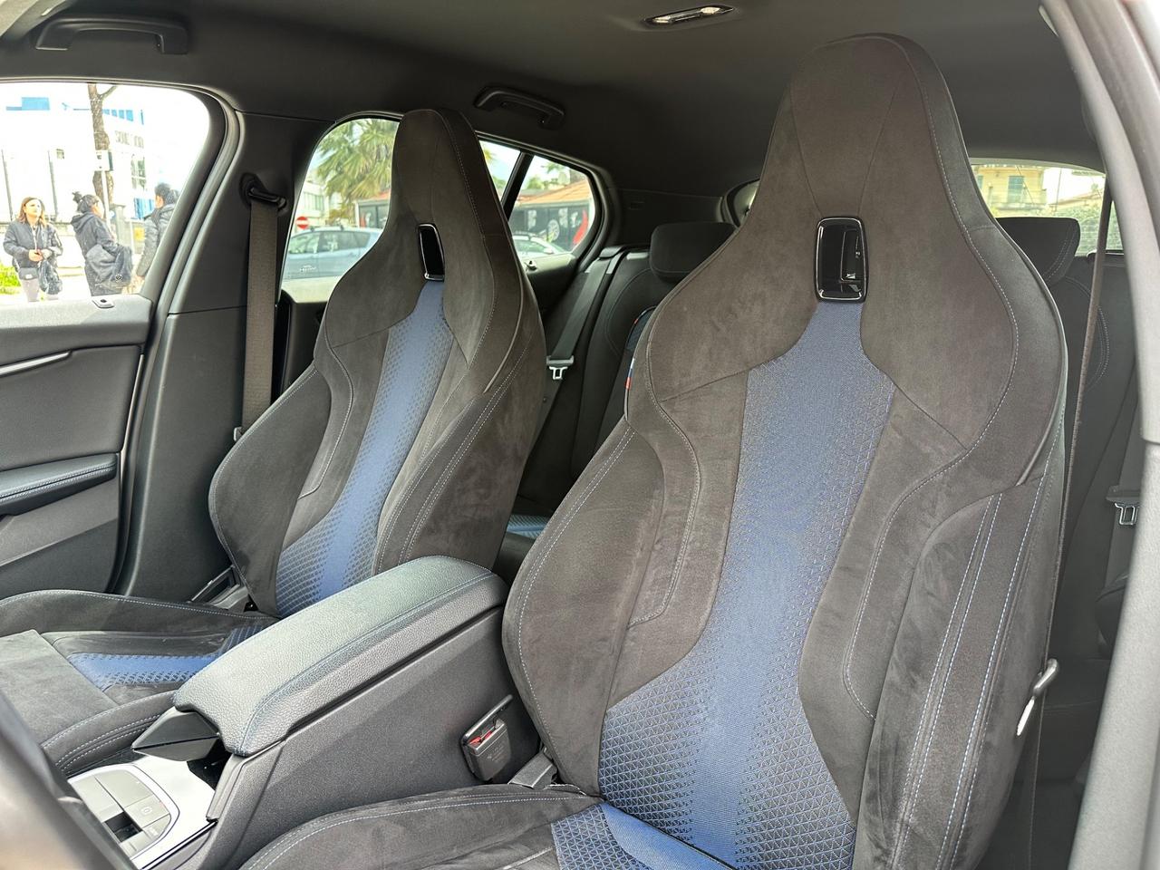 Bmw 116 116d 5p. Msport