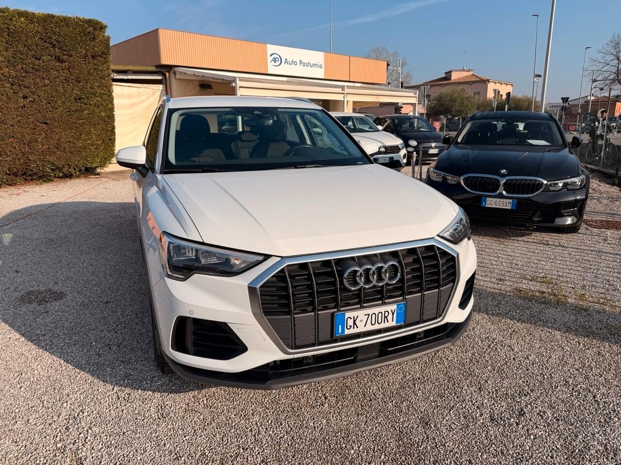 Audi Q3 2.0 tdi 150 cv Business S-tronic