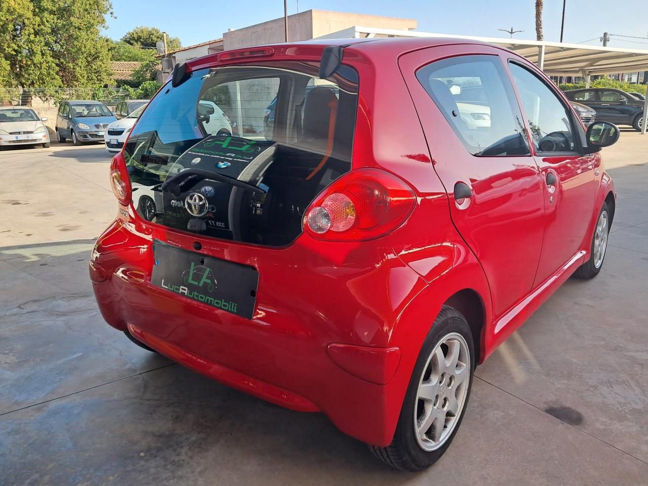 Toyota Aygo 1.0 12V VVT-i 5 porte Sound