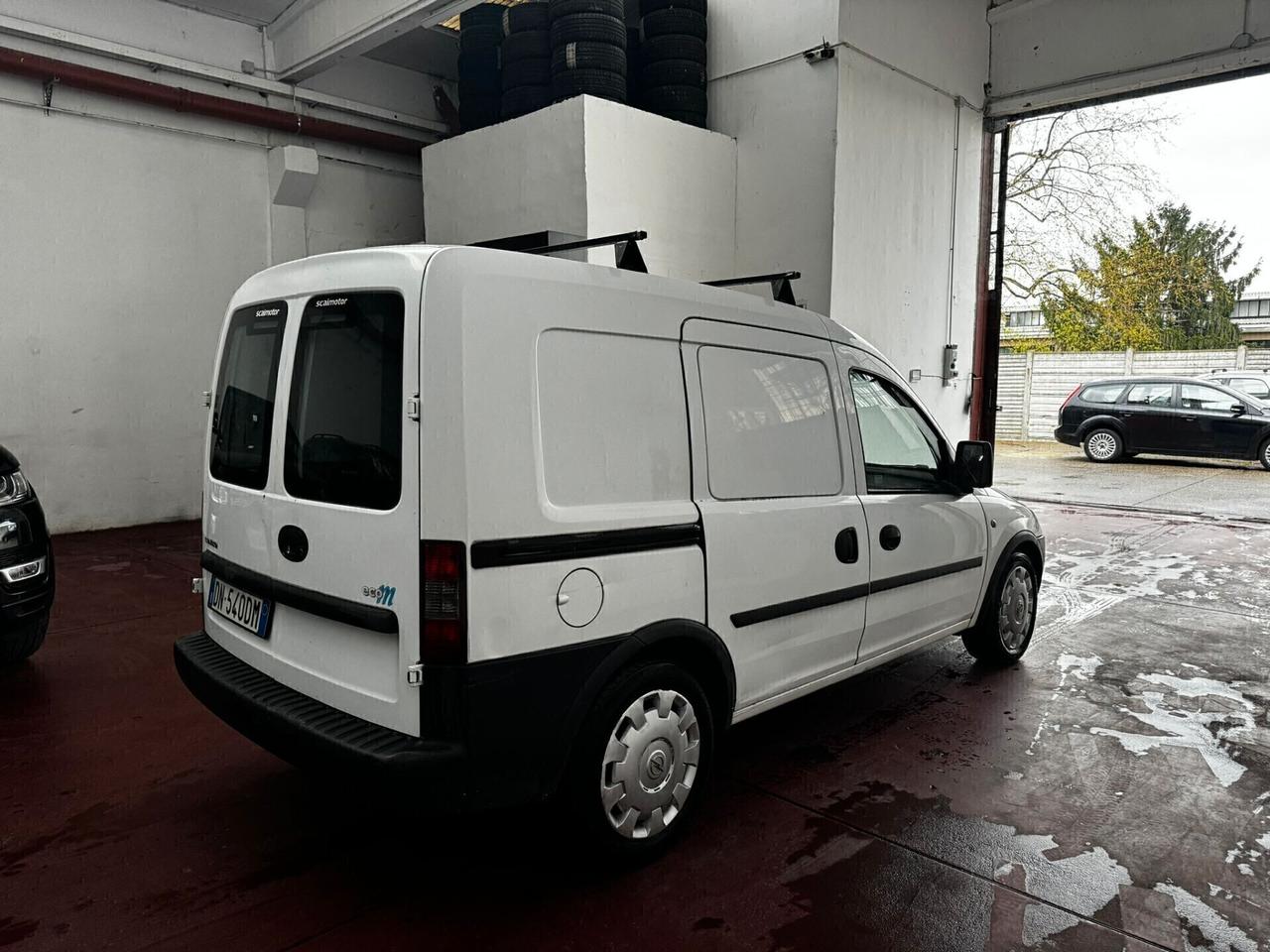 Opel Combo Benzina / Metano NEOPAT