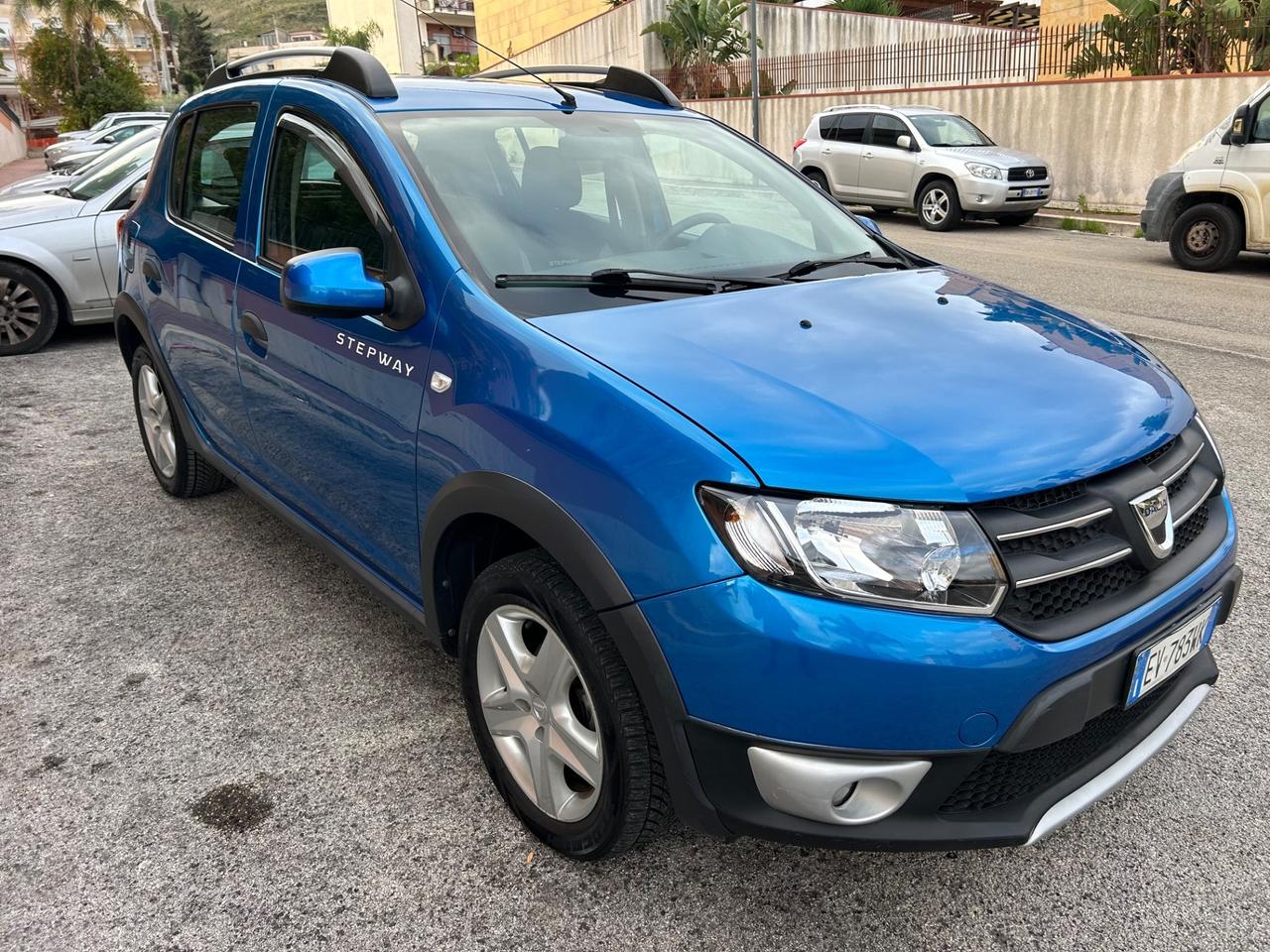 Dacia Sandero Stepway 1.5 dCi Solo 30000 km !!!!!!!!