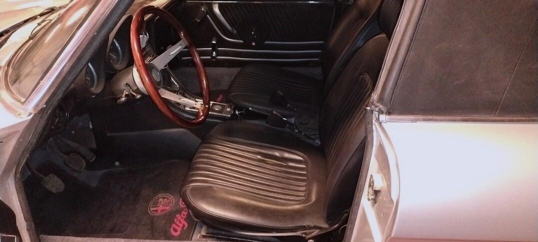 Alfa Romeo Spider 2.0 Veloce