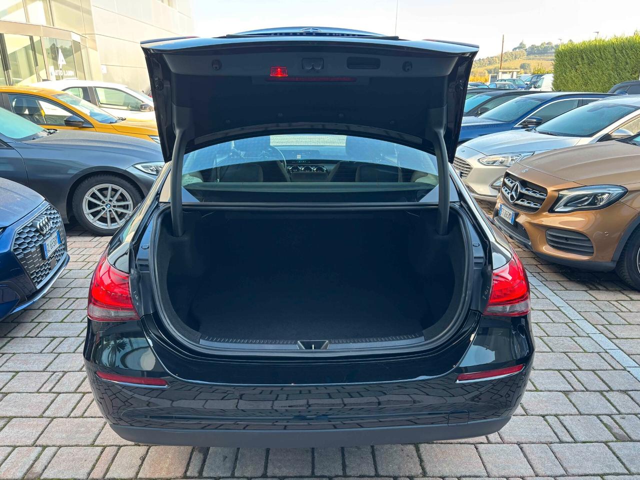 Mercedes-benz A 250 e Automatic EQ-Power Business