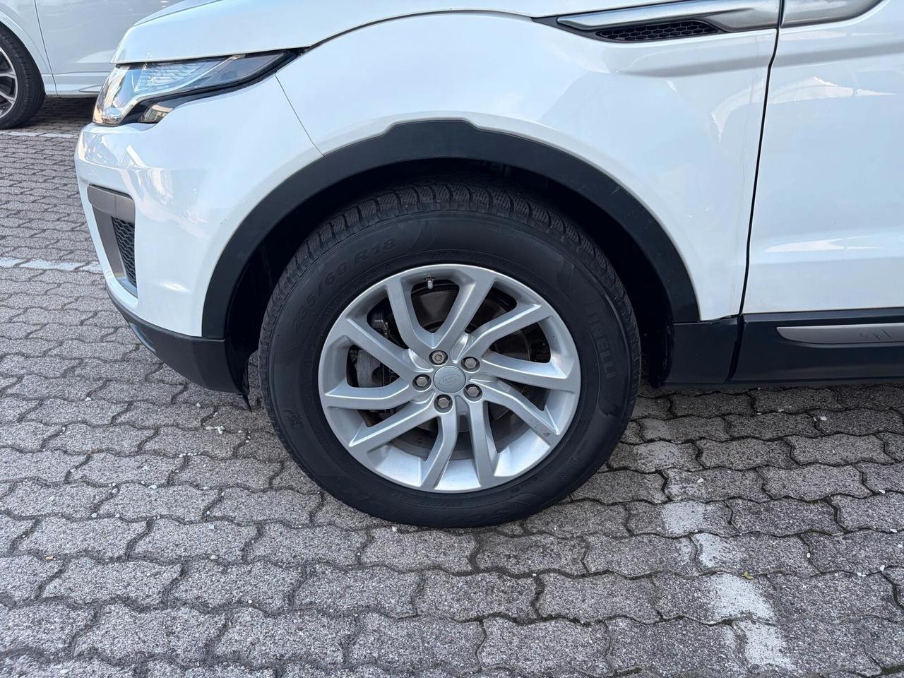 Land Rover Range Rover Evoque 5p 2.0 td4 SE 150cv auto