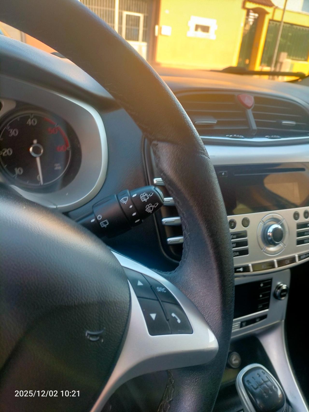 Lancia Delta 1.6 MJT DPF Silver